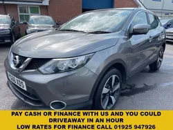 Grey Used 2016 Nissan Qashqai N-Connecta SUV | £6,995 (Fair price)