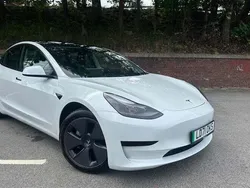 White Used 2021 Tesla Model 3 Standard Range Plus Sedan | £14,995 (Fair price)