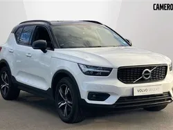 White Used 2019 Volvo XC40 R-Design SUV | £22,295 (Fair price)