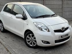 White Used 2011 Toyota Yaris Hatchback | £2,795 (Super price)