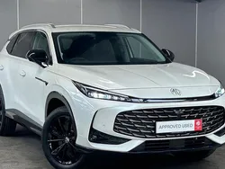 White New 2025 MG HS Trophy SUV | £28,985 (Expensive)