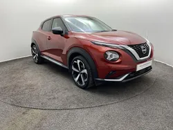 Fuji sunset red Used 2022 Nissan Juke Tekna SUV | £15,490 (Fair price)