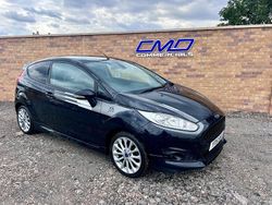 Black Used 2015 Ford Fiesta Sport Hatchback | £2,895 (Expensive)
