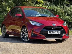 Red Used 2020 Toyota Yaris Hybrid Hatchback | £16,190 (Good price)