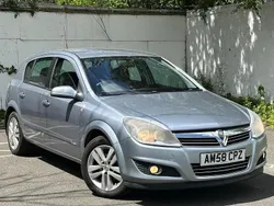 Silver Used 2008 Vauxhall Astra Hatchback | £2,500 (Good price)