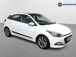 White Used 2016 Hyundai i20 Premium SE Hatchback | £8,749 (Fair price)
