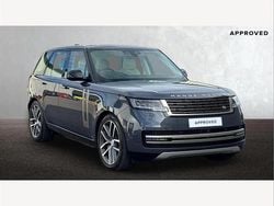 Blue New 2025 Land Rover Range Rover HSE SUV | £105,790 (Fair price)