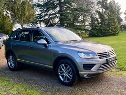Canyon grey metallic Used 2014 VW Touareg SE SUV | £15,995 (Expensive)