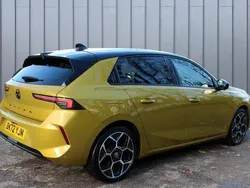 Yellow Used 2022 Vauxhall Astra Ultimate Hatchback | £17,989 (Fair price)