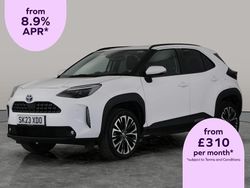 White Used 2023 Toyota Yaris Hybrid SUV | £21,645 (Fair price)