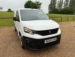 White Used 2019 Peugeot Partner MPV | £7,975 (Fair price)