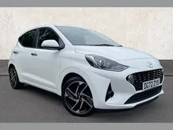 White Used 2023 Hyundai i10 Premium Hatchback | £13,990 (Fair price)