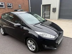 Black Used 2015 Ford Fiesta Zetec Hatchback | £5,199 (Fair price)