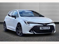 White Used 2023 Toyota Corolla Sport Hatchback | £20,350 (Fair price)