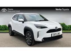 White Used 2022 Toyota Yaris Cross Design SUV | £17,216 (Fair price)