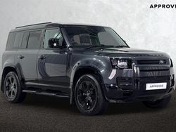 Grey Used 2025 Land Rover Defender SE Dynamic SUV | £66,950 (Fair price)