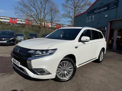 White Used 2019 Mitsubishi Outlander P-HEV Estate | £12,980 (Fair price)