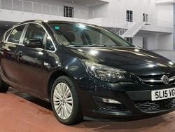 Black Used 2015 Vauxhall Astra Excite Hatchback | £2,500 (Super price)