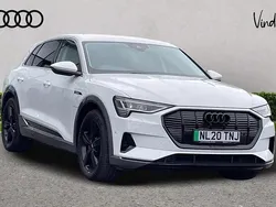 White Used 2020 Audi e-tron Advanced SUV | £18,166 (Fair price)