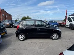 Black Used 2013 Hyundai i10 Active Hatchback | £3,595 (Fair price)