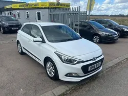 White Used 2016 Hyundai i20 GO! Hatchback | £6,349 (Good price)