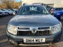 Granite grey Used 2014 Dacia Duster Lauréate Hatchback | £4,975 (Good price)
