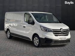 White Used 2023 Renault Trafic Van | £14,495 (Good price)
