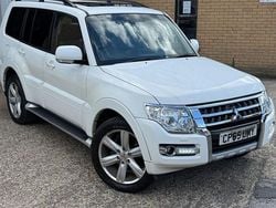White Used 2015 Mitsubishi Shogun SUV | £11,499 (Good price)