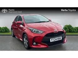 Red Used 2024 Toyota Yaris Hybrid Hatchback | £18,704 (Fair price)