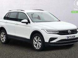 White Used 2023 VW Tiguan Life SUV | £20,899 (Fair price)