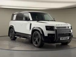 Used 2025 Land Rover Defender HSE Dynamic SUV | £52,500 (Super price)