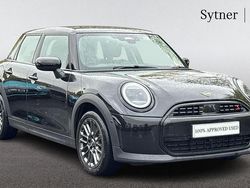 Black Used 2025 Mini Cooper S Hatch Hatchback | £26,750 (Fair price)