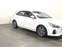White Used 2017 Hyundai i30 SE Hatchback | £7,599 (Fair price)
