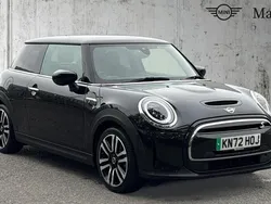 Midnight black ii Used 2022 Mini Cooper S Level 2 Hatchback | £16,659 (Fair price)