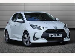 White Used 2024 Toyota Yaris Hybrid Hatchback | £19,250 (Fair price)