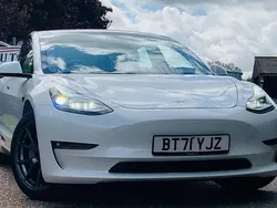 White Used 2021 Tesla Model 3 Long Range AWD Sedan | £15,990 (Fair price)