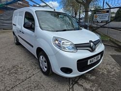 White Used 2017 Renault Kangoo Business MPV | £9,300 (Expensive)