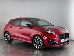 Red Used 2023 Ford Puma ST Hatchback | £19,000 (Fair price)