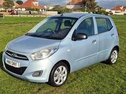 Silver Used 2011 Hyundai i10 Classic Hatchback | £3,698 (Fair price)