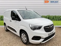 White Used 2020 Vauxhall Combo Sportive MPV | £7,000 (Fair price)