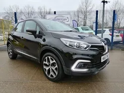 Black Used 2018 Renault Captur Dynamique SUV | £7,995 (Fair price)