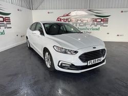 White Used 2019 Ford Mondeo Zetec Hatchback | £8,999 (Fair price)