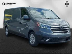 Solid urban grey New 2025 Renault Trafic Van | £25,490