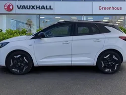 White Used 2023 Vauxhall Grandland X GSe SUV | £19,372 (Fair price)