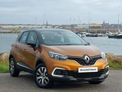 Orange Used 2019 Renault Captur Play SUV | £8,998 (A bit pricey)
