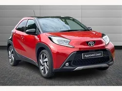 Chilli red with black Used 2023 Toyota Aygo Hatchback | £16,895 (Fair price)