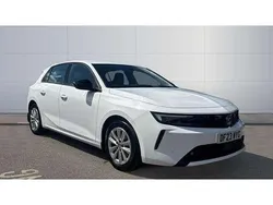 White Used 2023 Vauxhall Astra Design Edition Hatchback | £17,000 (Good price)