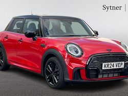Red Used 2024 Mini Cooper Hatch Hatchback | £25,000 (Fair price)