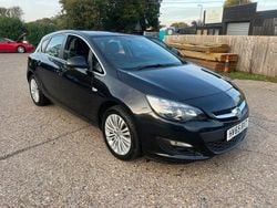 Black Used 2015 Vauxhall Astra Excite Hatchback | £3,095 (Super price)
