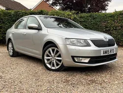 Silver Used 2015 Skoda Octavia Elegance Hatchback | £9,929 (Super price)